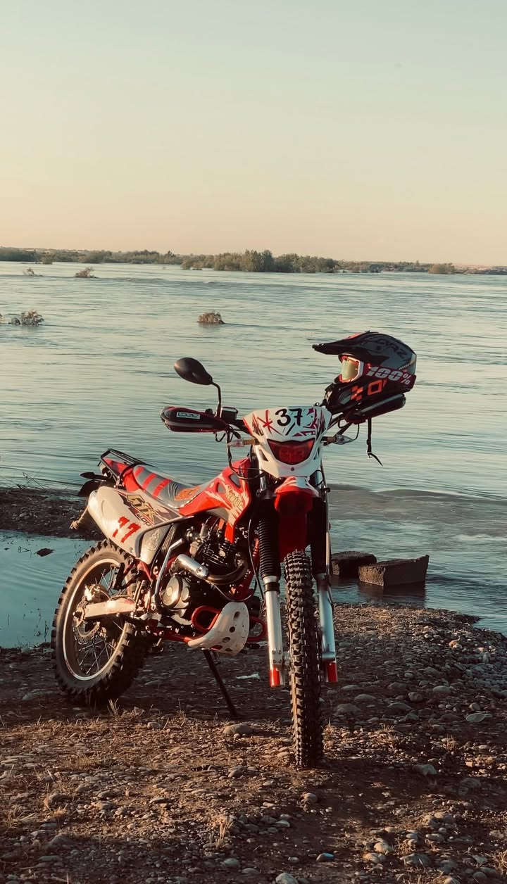 السلام عليكم للبيع كاويار موديل 25 محرك
200cc
باب اول
السعر مليون او150 بيه مجال
جنوب الموصل كيارة 
 ‭***********‬
