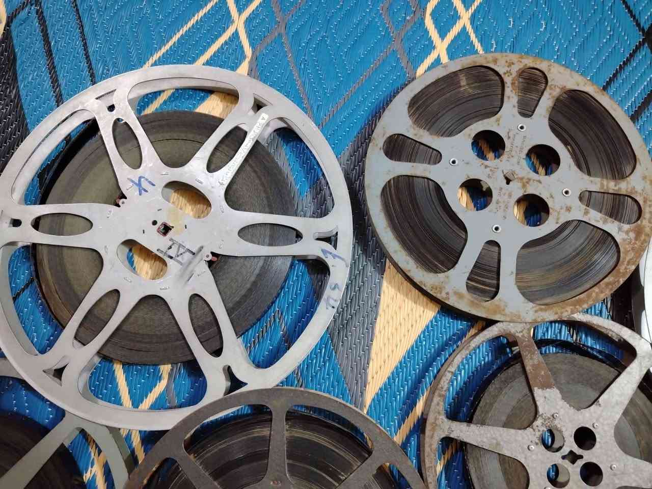 اشرطه سينما قديمه جدا للبيع


**إذا كنت صاحب هذا الإعلان وتريد حذفه لأي سبب، رجاءا أرسل رسالة إلى الدعم الفني**