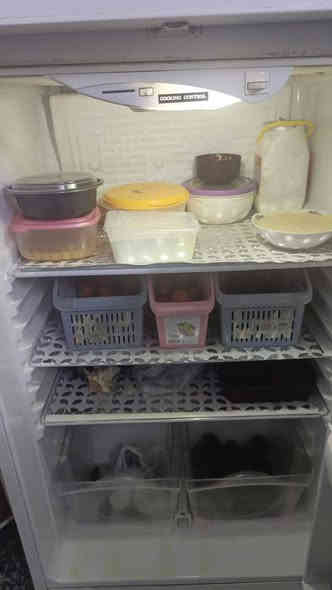 سلامو عليكم ثلاجة للبيع مدل بيهة فريز
مكان سيدية  السعر 200 بيهة مجال
*********** وتساب مستعجل عليهة
