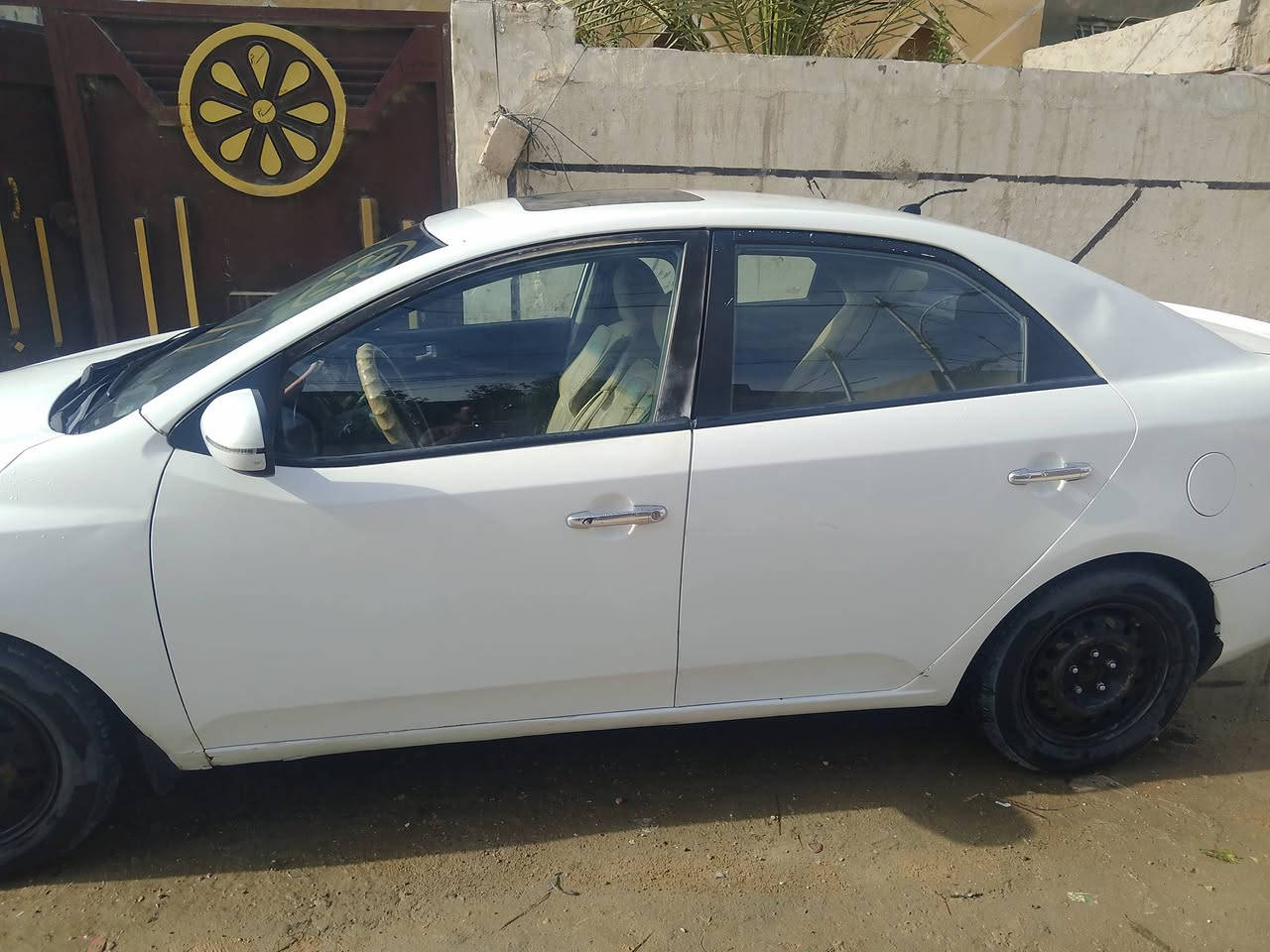 سيراتو 11 اربيل بيه أقل الحزام
للبيع او المراوس السعر 92 بأسم كردي كير مكينه كفالة تبريد ضعيف النجف المناذرة 
***********
