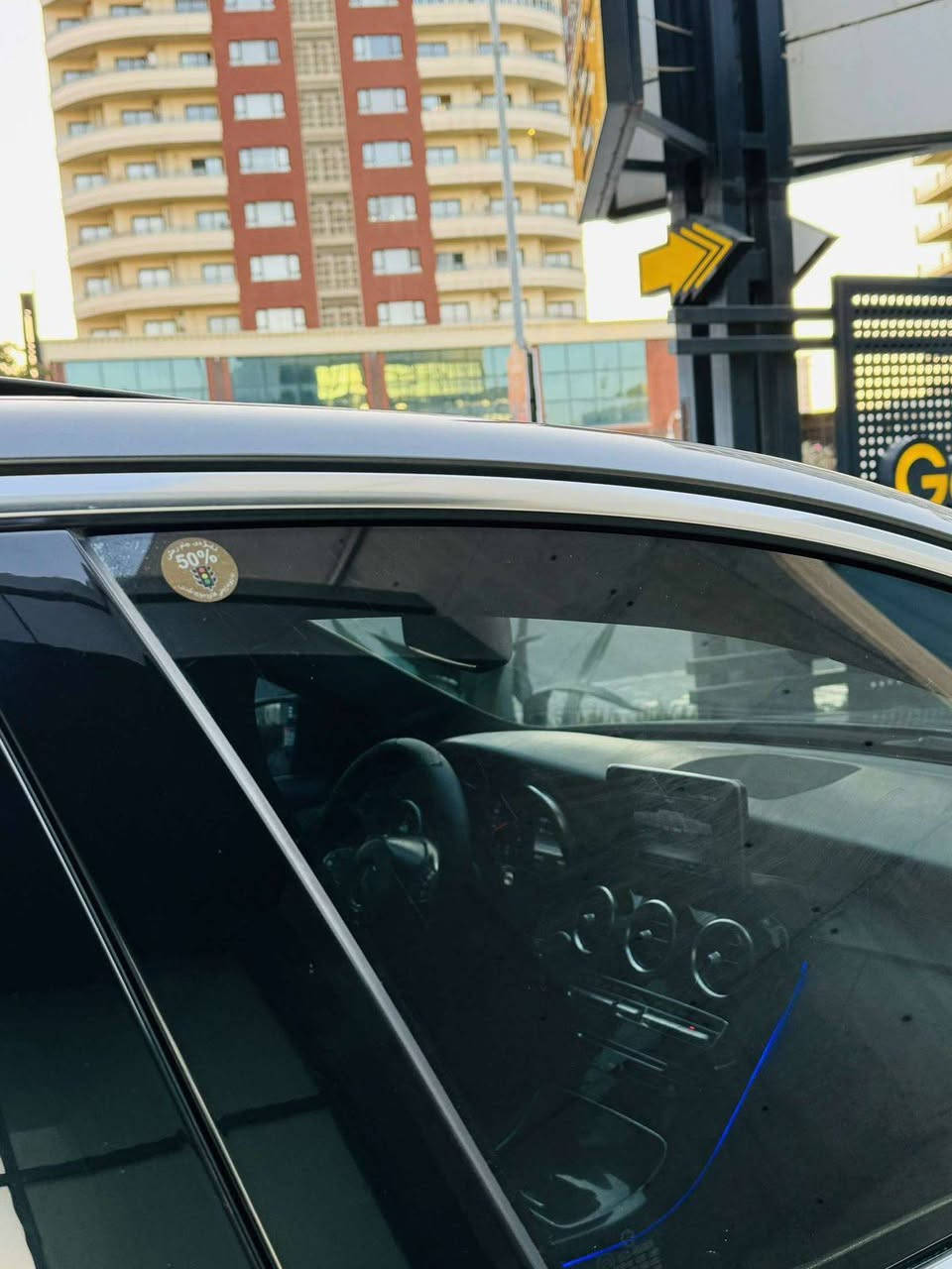 مرسيدس سي 300 موديل 17 السياره نظيفه وجاهزه رقم اربيل الدولي بسمي. فول مواصفات مايحتاج اذكر مواصفاته. الون فيلي بيه باج تضليل. السعر 198 بيه صبغ جاملغ وباب فقط صبغ. لاستفسار. ***********
