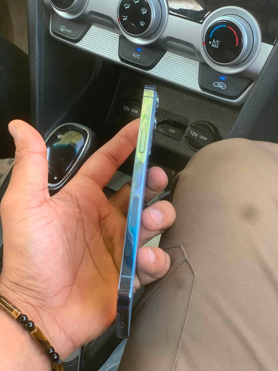 متوفر

ايفون 13 برو ماكس
ذاكره 256
بطاريه 75
جهاز اصلي وضمان  تبديل قطعه وحده شاشه اصليه فقط 
نضافه 100% 
لون بحري

للبيع 650وبي مجال 
***********
