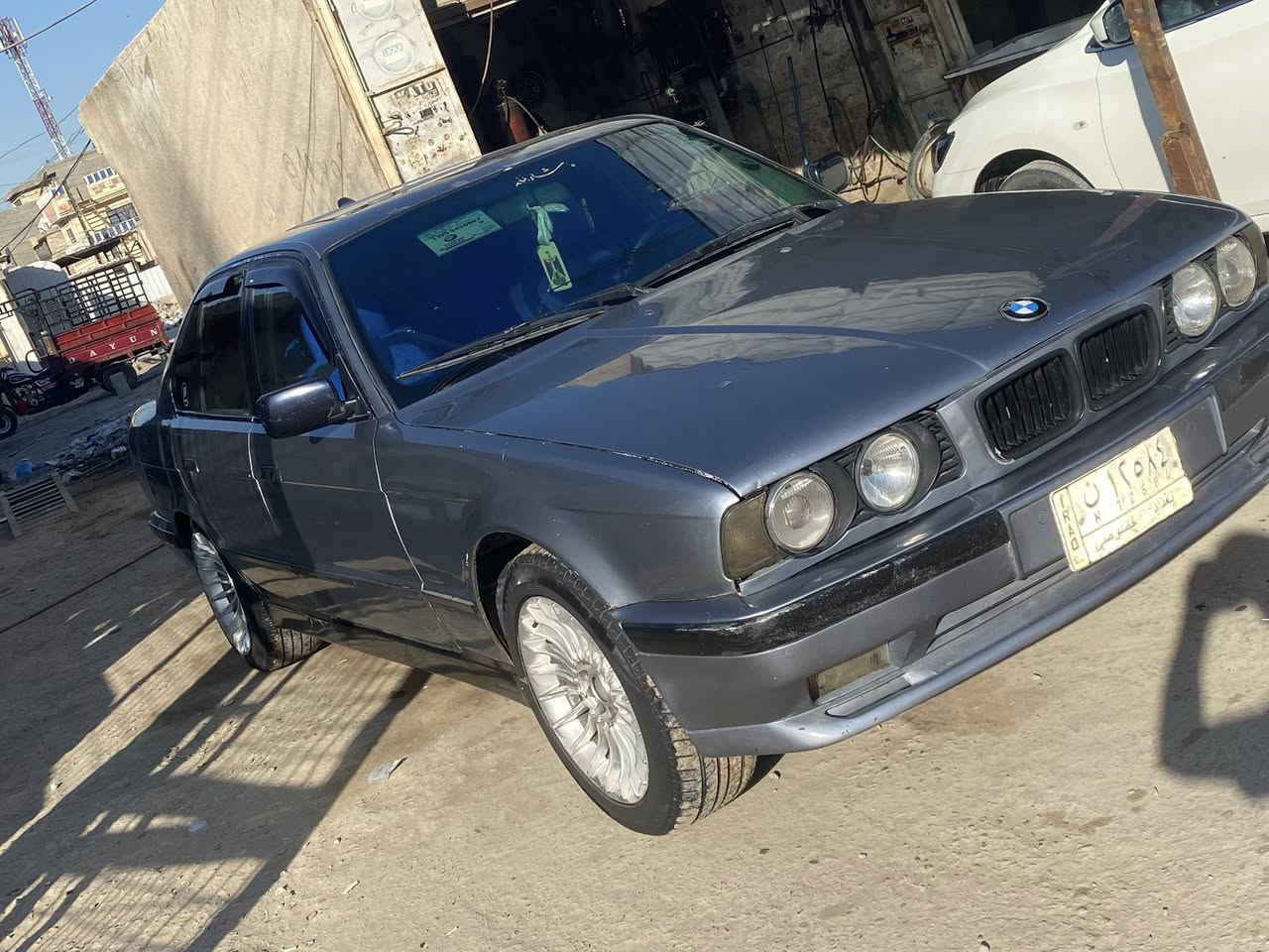 سلام عليكم بي ئم 525 مكينةفانوس اكسن قفل  تبريد ثلج منضومة زنون  حدادية جديدة كهربايات كلهة شغالة غرفتهة جديدة تاير ويل رياضي كير عادي  قم بغداد تحويل مباشر  مكان السيارة بغداد.  السعر 48 بيهة مجال بصيط.  رقم الهاتف ***********.  ذكرتاك التفاصيل كلهة   بيع او مراوس حسب القناعة
