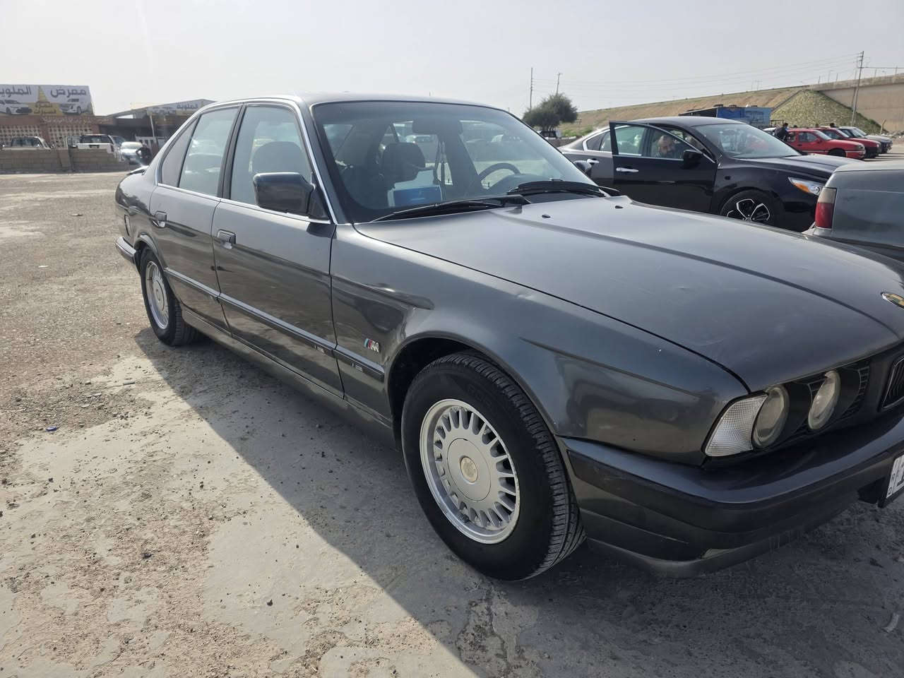 سلامو عليكم بي ام  ٥٢٥ موديل ٩١ رقم انبار جديد سياره احله من صوره محرك مفتوح شرط كولشي جديد بل سياره لايتات جديد عدسه ماتريكس فول بشرط تحويل وكالا سياره كير بي عيب بس يمشي مابي كول عيب ترايك وين ما تريت  دفتر بانزين متقدم بس باقي عل استلام سعر ٤٥ بي مجال


**إذا كنت صاحب هذا الإعلان وتريد حذفه لأي سبب، رجاءا أرسل رسالة إلى الدعم الفني**