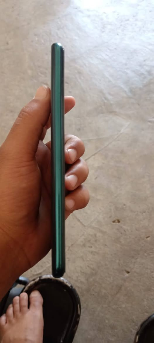 السلام عليكم موبايل واي 9 للبيع برايم جهاز نضيف مابي اي عيب شرط بي ملاحضه وحده قفل رمزو وفتحتو اله فتح الضهر مالو فقط بي هاذي الاستفسار علئ، رقم ***********
