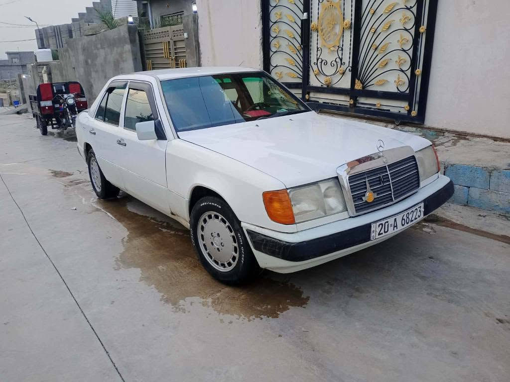 مرسيدس E300 موديل 1991 مكينه وكير بطه 3000
تخم تاير جديد صدر جديد باتري جديد كهربائيات كلها شغاله داخل جديد مابيها اي نقص تبريد ثلج 🥶 مسجل شاشه تاب 
سعر 53وبيها مجال مكاني ديالى جلولاء رقم ‏‪***********‬‏ خناقين, ديالى
