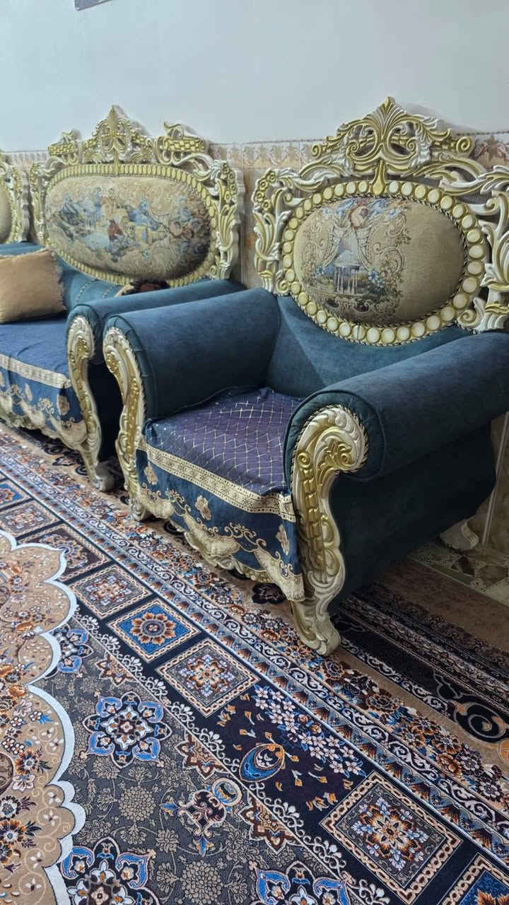تخم للبيع 10 مقاعد
 بسعر 325 
***********
