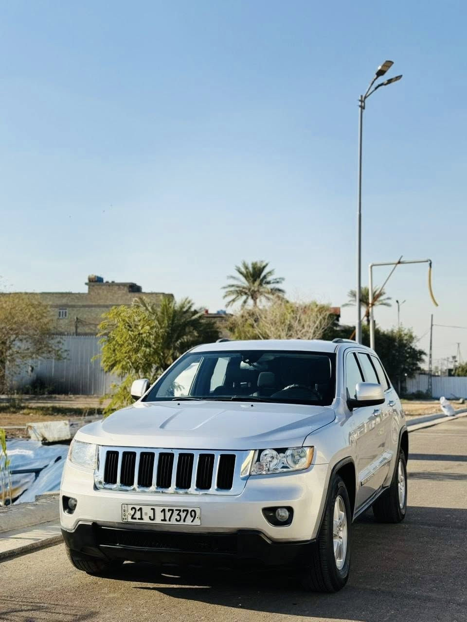 السلام عليكم
جيب 2011 خليجي 
حجم المحرك 6 سلندر 3600
فقط قطعه وحده البنيد بدون دواخل  
كير محرك جديد 
باسمي  تحويل ثاني يوم 
تبريد ثلج امامي خلفي 
كشن السايق كهرباء 
بصمة + البواب بصمة 
ومعروفه البقيه المواصفات
ماناقصه برغي السيارة جديده متعوب عليها 
السعر المطلوب 147 وبيها مجال 
الاستفسار ‭***********‬
العنوان بغداد 
غير متواجد ع الفيس
