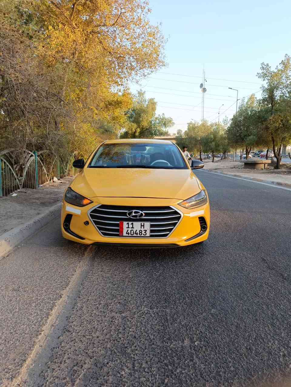 سلام عليكم ورحمة الله وبركاته 
اخوان سياره نوع الانترا موديل 2018
سياره خير من الله 
السياره كلهه ليبل واحد كلشي ما مبدل بيهه 
حدثها موضح في الصوره الامريكي 
وبيهه ضربه بل جاملخ الخلفي. الأيسر 
السعر 120 $وبيهه مجال بسيط 
العنوان بغداد الشعله 
الاستفسار ***********
