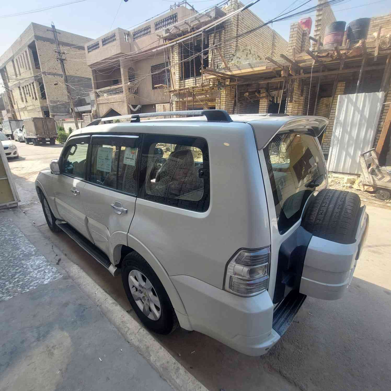 سلام عليكم
باجيرو 14 فول مواصفات تبريد 3 قطع خلفي أمامي ثلاجه سياره رقم بغداد بسمي تحويل ثانيوم حجم المحرك 3500 المرغوب سياره خير من الله ما تصرف لها الف  مكان للسياره بغداد الجديده رقم *********** اريدها ب 160 وبيها مجال
