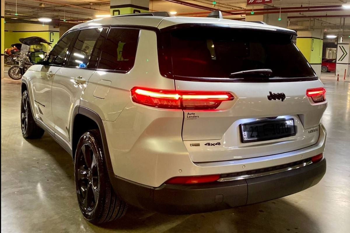 جيب گراند چيروكي لارج  L2024 بلاك توپ
مواصه فات ليمتيد
ته نها ٤٠٠٠ ميل روشتوه 
پانوراما
ليدي پيش و دوا 
راداري 360
كاميره 
كوشن vip
كوشني پيشو دوا هيته ر 
٢ به سمه 
ره قه م سه نه وي تازه يه 
يه ك چه مه له خي دوا بوياخه بي نا گرتن بي ئيرباگ
صندوق جه گ 4x4

سـعـر : لە کۆمێنت داوابکە ڕاستەوخۆ بۆت دێت 📥 

گێر و مەکیەنەی بەشەرت 
هیچ کێشەیەکی تێدا نییە 

ژمارەی خاوەنەکەی 
***********
