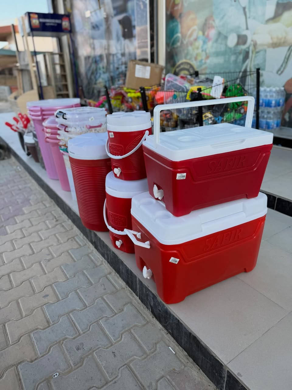 #قسم_المنزلية 

ترمز ماء بأحجام مختلفة 

العنوان 

محافظة الانبار- قضاء حديثة 
قرب قسم تربية حديثة 
متوفر خدمة توصيل داخل قضاء حديثة 🚚
وايضاً توصيل 🚚 لكافة محافظات العراق 🇮🇶 
للتواصل على الرقم التالي 
واتس ( *********** ). 

#ماركت_القاسم
