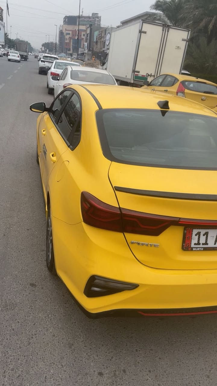 السلام عليكم 
كيا فورتي موديل 2020 كير AT 
وارد امريكي 
حادثهة مبدل بنيد فقط

مكينة گير حدادية تبريد على الفحص

حجم المحرك 2000دوش 
مكفول لا تبخير ولا تنقيص مكينة ناعمة

المواصفات 

بصمة

كشنات جلد
تحديد مسار 

توقف ذاتي حساسات خلفي امامي 

تحكم ستيرن

شاشة 

كامره دواره 

تبريد بيانو 

مضخمات صوت 

تدفئه تبريد 

وبيهة هواي مواصفات بعد

مكان السيارة بغداد
حي أور 
بأسمي 
رقم بغداد
مصفرة هيئة وغرامات 
هزة جديدة صارلي اقل من شهرين من اخذتها 
وبالعافية عل ياخذها سيارة جديدة
ماشية 48 ميل حقيقي 

سعرها 120 

الاتصال ***********
