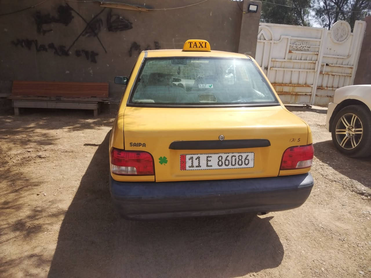 السلام عليكم سايبا ٢٠١٣ للبيع بغداد الجسر الفرنسي السعر ٢٦
***********
