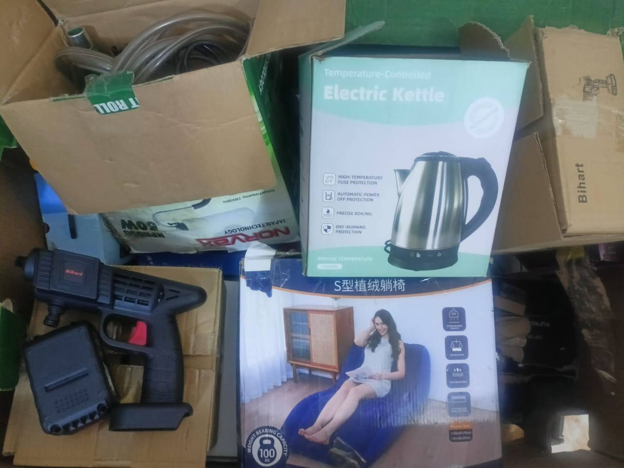 السلام عليكم عيني اني عند بضاعه امزون شلعات وعندي فرفوري وتحفيات ومكات شلعات يتوفر جمله ومفرد وتواصل عل هاذا رقم   صاحب البضاعه *********** متوفر واتساب بيه
