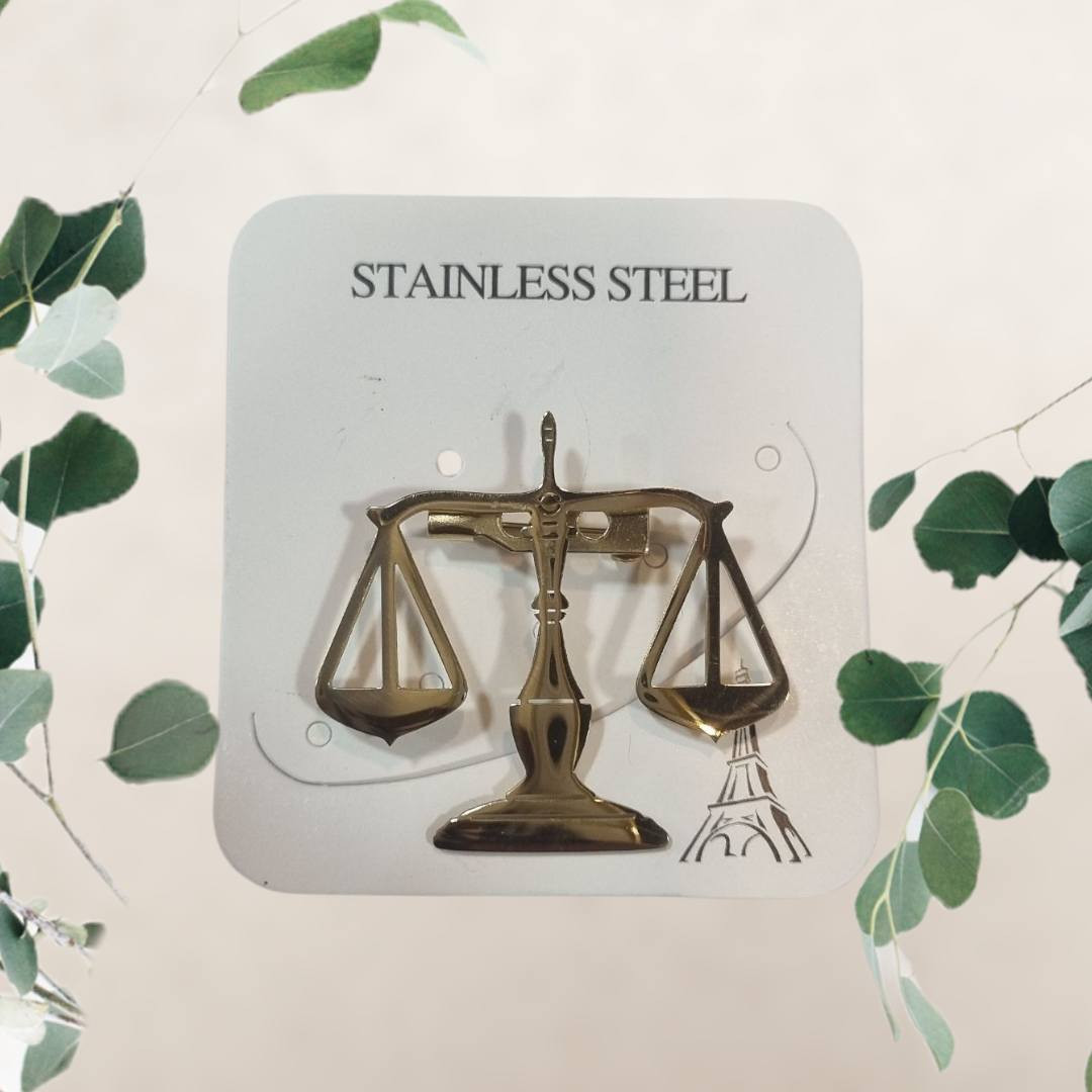 وصلنا بروشات وقلادة التخصصات
طب-قانون-اسنان-مختبرات-تمريض-تخدير
متوفرة باللون الذهبي والفضي
سعر القطعة ٢٥٠٠ دينار فقط سواء للبروش او القلادة
كوني مميزة في تخصصك
متوفرة لدى Gift City 
***********
