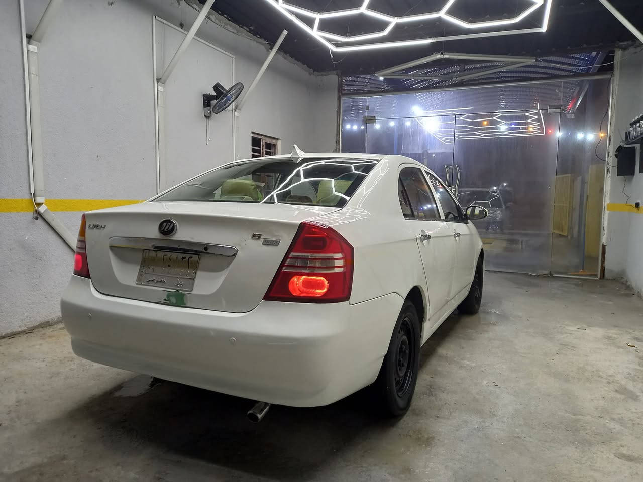 ليفان موديل 2011 كير ومحرك مكفولات حداديه وتخم تاير جدد رقم بابل شرط التحويل السعر 50 وبيها مجال + ترهم مراوس ( *********** ) 
انتصل وبيك خير وتدلل
