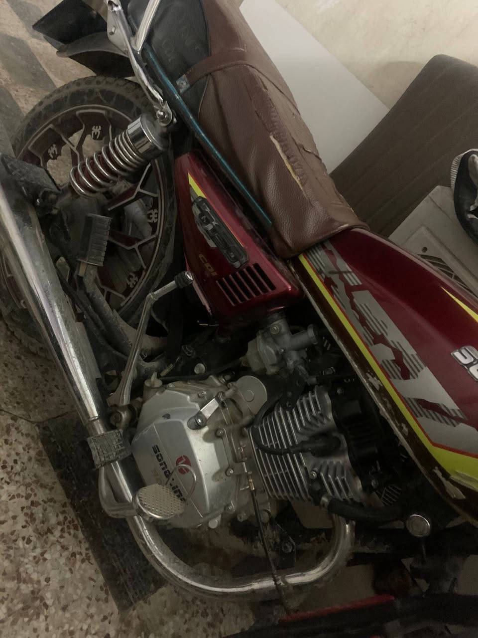 سلام عليكم ايرانيه 5 كير موديل 24 اورق كامله كله شغاله بس نقص دبلاات لاماميه نازلات مكاني بغداد مشتل سعره 450 رقم *********** فقط ع رصيد ماعندي وتساب رمش وتصل عليك
