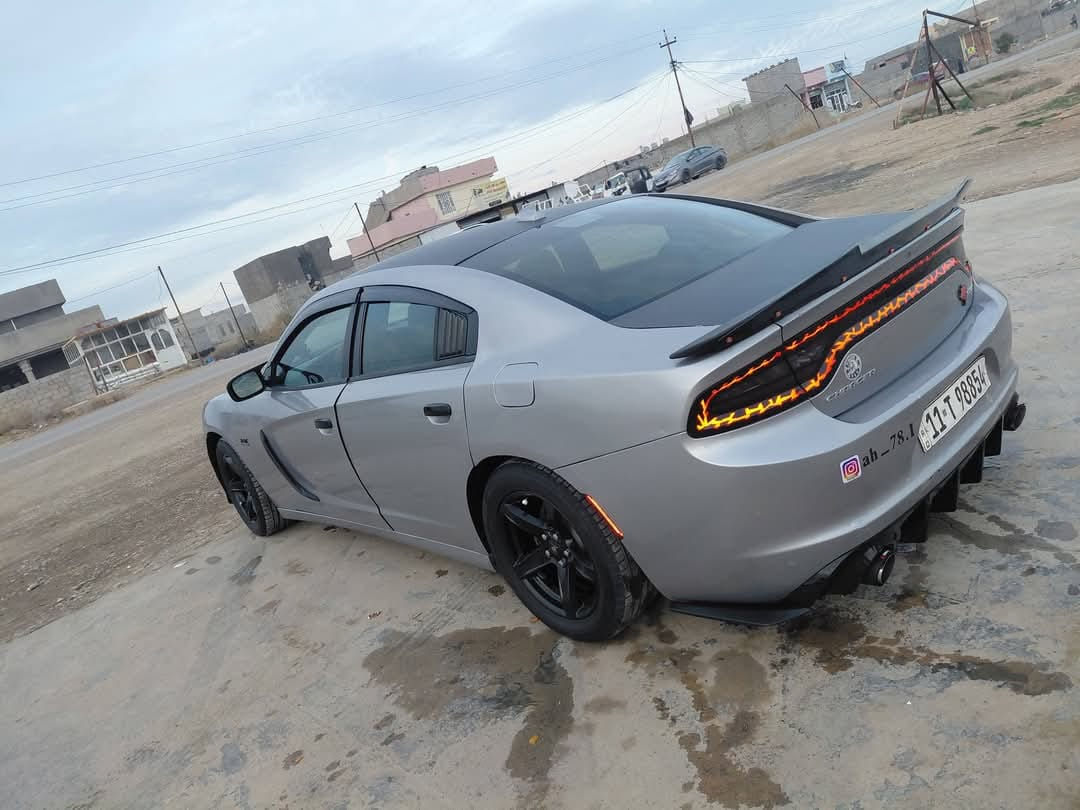 جارجر للبيع او مراوس حسب القناعة 
 موديل ٢٠١٧ 
مصبوغة حزام  
رقم بغداد انكليزي 
منظومة غاز جديدة 
السعر ١٥٥ 
بسمي شرط لتحويل وارد كندي مكينه ٦ سلندر ٣٦٠٠ كامله مكامله بدون نقص تايرات تخم جدد صدر امامي وخلفي كير محرك مكفول  كله شغال منضومه زنون اصلي فول مواصفات عده التنته مكفوله من ضربه ومن كلبه سياره عليها هواي اضافات كاربون وترتيبات هواي وكلهن قطع اصليه البنيد حاليا رصاصي تجنبا للغرامات


**إذا كنت صاحب هذا الإعلان وتريد حذفه لأي سبب، رجاءا أرسل رسالة إلى الدعم الفني**