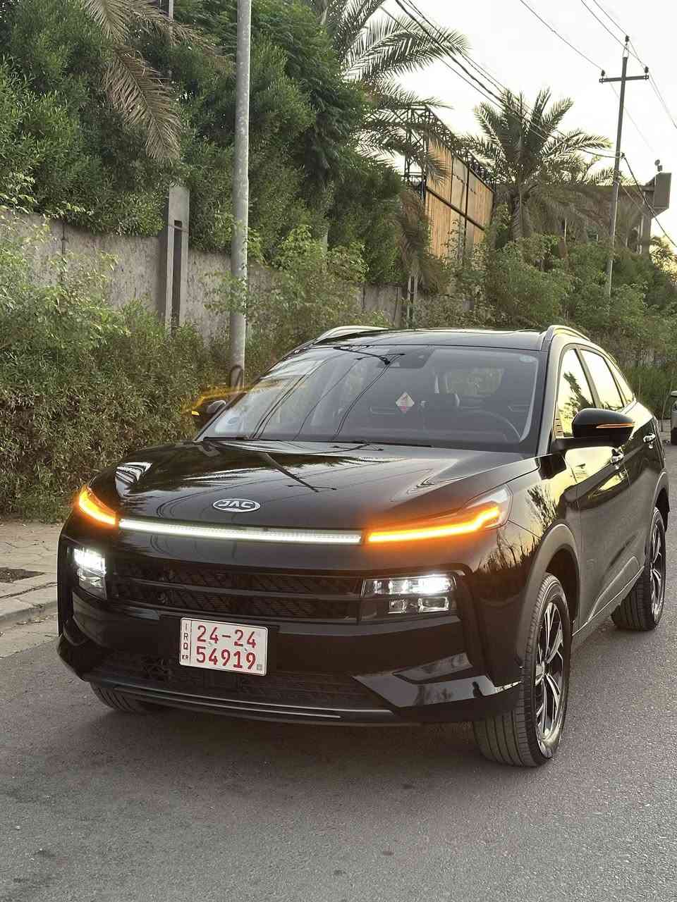 جاك JS6 حالياً مرقمة اربيل بإسمي موديل 2025 مواصفات لمتد 1/1 مزودة بأنظمة ذكية جداً ضمان شركة لمدة سنتين تبديل زيوت و فلاتر و ستة (6) سنوات او 200000 كم  سعرها 185 للاستفسار اتصل ***********  متوفر واتس آب و فايبر
