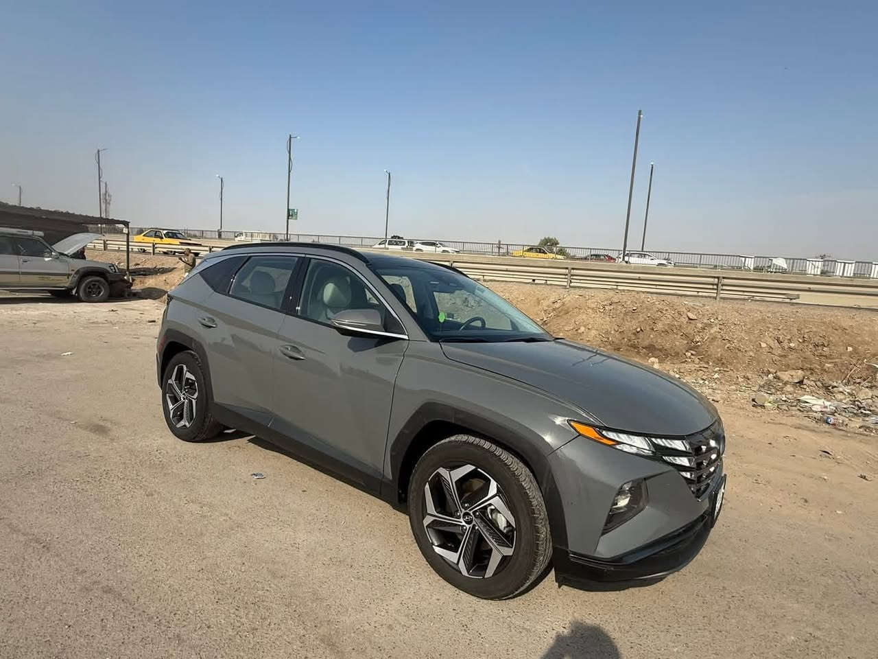 توسان موديل 2024 لون سمنتي
*فول مواصفات 1على1

*رادارات امامي وجانبي

*حادث خفيف بدون تبديل ليبل واحد

*محرك السيارة 2500 GDi

*مثبت سرعه

*كامرات محيطيه 360درجه

*تحكم بل ستيرن +شفتات

* تدفئه تبريد بل كشنات

* كشنات كهرباء

*مستشعر وقوف

*ابل كار بلاي

*مثيت سرعه

*دراي مود SMART/SPORT//NORMAL

*مراقبه نقطه عمياء

*مانع الانزلاق

*سايد بريك كهرباء

* سياره بصمه

*تشغيل عن بعد

* توقف ذاتي

*نظام نزول منحدرات

*بكلايت LED

*مخارج USB

*سعر 235

*سياره وارد أمريكي

*

*العنوان  بغداد  بسمايه قريه 10

***********
