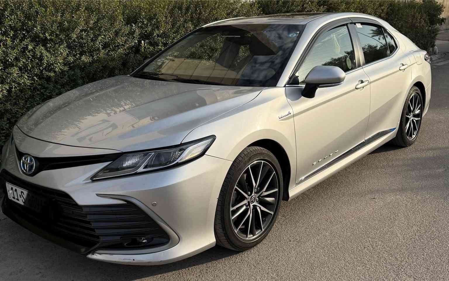 مرقم بغداد
ماشيه 56 😫😫 قابله للزياده
 موديل 2023 
 حجم المحرك 4Cylinder 2.5L 
مرتبط بناقل حركة أوتوماتيك 
 بقوة 226 حصان 
 فتحه سقف 
مفتاح التشغيل بصمة
 دفع ثنائي FWD 
  اريل نفكيتر 
حساسات أمامية 
حساسات خلفية 
لايت زينون + LED
 كشافات
 دخول بصمة ذكي 
 حساسات ضغط الاطارات 
 اشارة في المرايا الجانبية 
 المرايا قابلة للطي كهرباء 
 عدد AIR BAG 8
 هاند بريك كهرباء 
 ا ABS 
 دشبول شاشة ديجيتال 
شاشة Apple Car play 
 كاميرا 
 مقود جلد حياكة 
 مثبت السرعة Cruise 
 المودات والاوامر الصوتية 
 ا Bluetooth / T YPCE 
شاحن هاتف Wireless 
مخرج منفذ الطاقة 
فحص نظام السيارة 
تتسع المقصورة ل 5 ركاب
المقاعد مخمل مغلفة جلد
حركة مقعد السائق كهرباء 
 قطعتين تبريد 
 أوضاع القيادة Drive Mode 
 أوتو هولد Auto Hold 
 نظام مانع الانزلاق 
 ستارة خلفية كهرباء
جزء من الدعامية الخلفية بيه صبغ فقط الباقي مكفول

السعر 23300 $ - المكان باليرموك
التواصل على الرقم ***********
