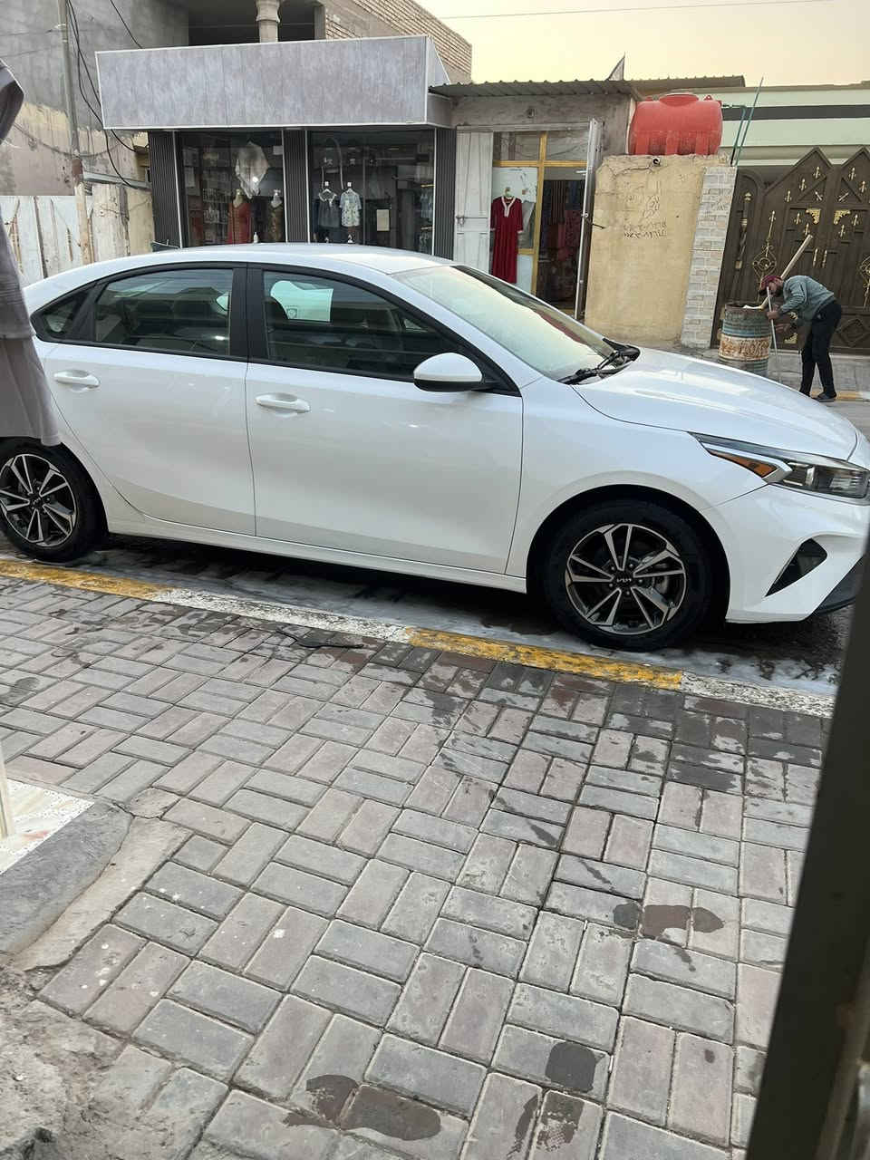 السلام عليكم فورتي 2023 وارد امريكي الضرر بالصور نص فوول البنيد مامبدل  السيارة بأسمي رقم اربيل تحويل السياره بدون دواخل تبريد شركه السعر 153 بي مجال المكان الصويرة للاستفسار ***********
