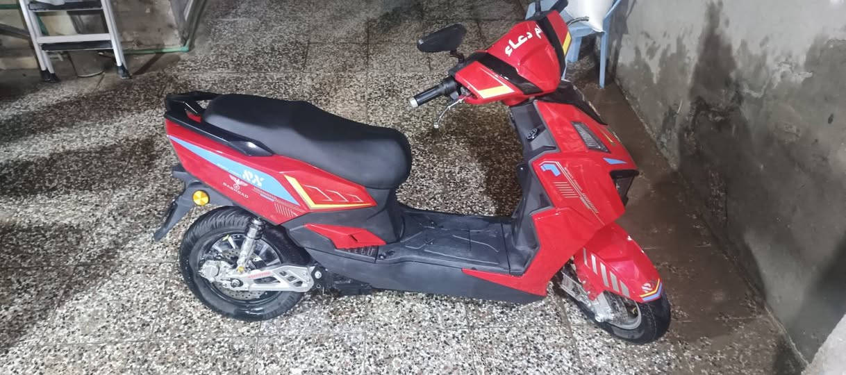 سلام عليكم دراجه سكنس شحن للبيع فول مواصفات جديده مكفولة ونضيفه سرعتهه 80 حقيقي على تطبيق ويز ست بطاريات ب900الف وبيهه مجال هاذ رقمي ***********
