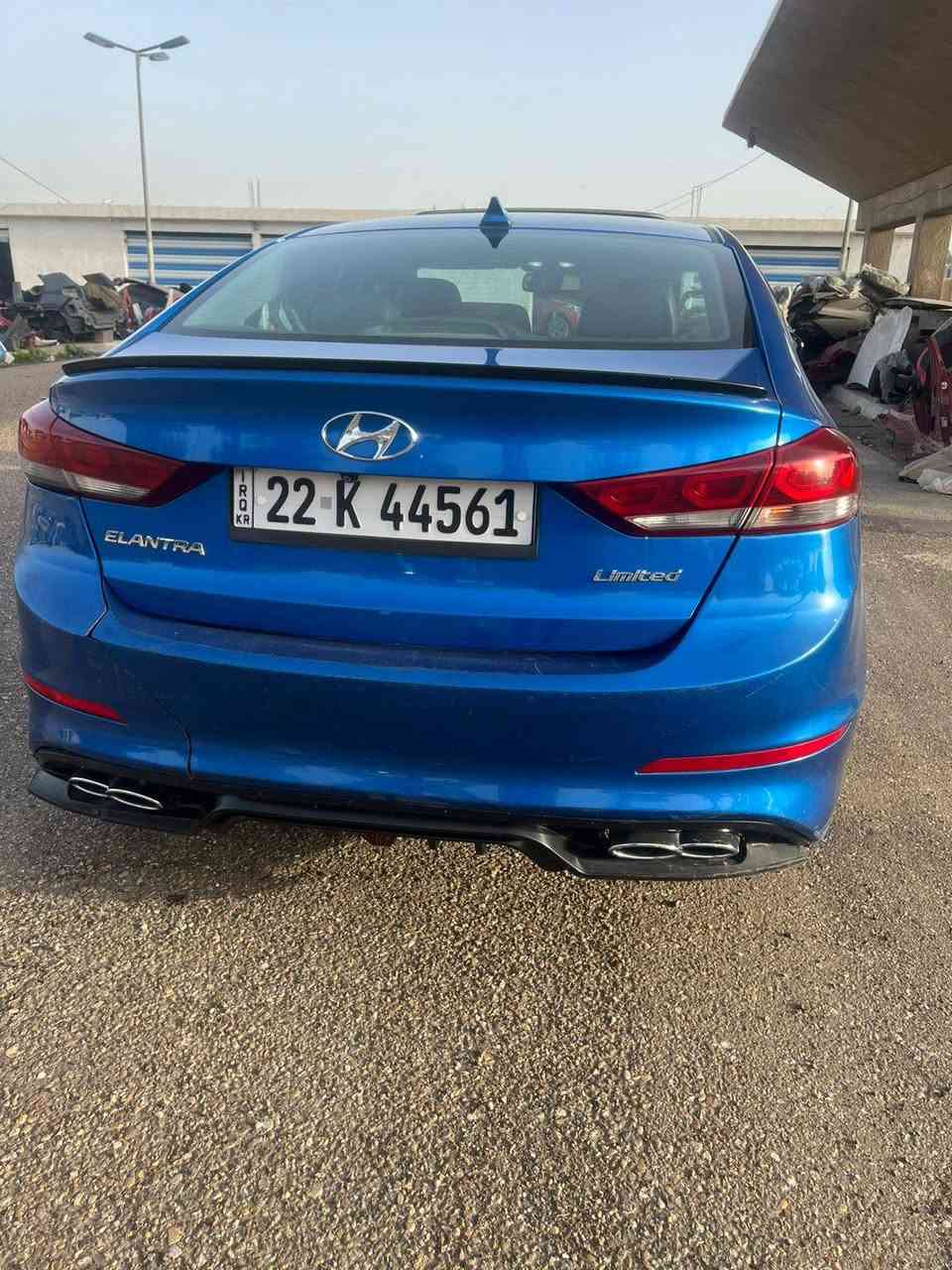 سلام عليكم  الانتره 2017  فول وراد امريكي حادثه جاملغ وبنيد بدون داخل والباقي كفاله  حداديته توه نافضه جديده تخم تاير جديد تبريد ثلج . السعر 120  بيه مجال صور الحادث مرفقه مع الصور بسيط المكان بغداد الغزاليه . ***********
