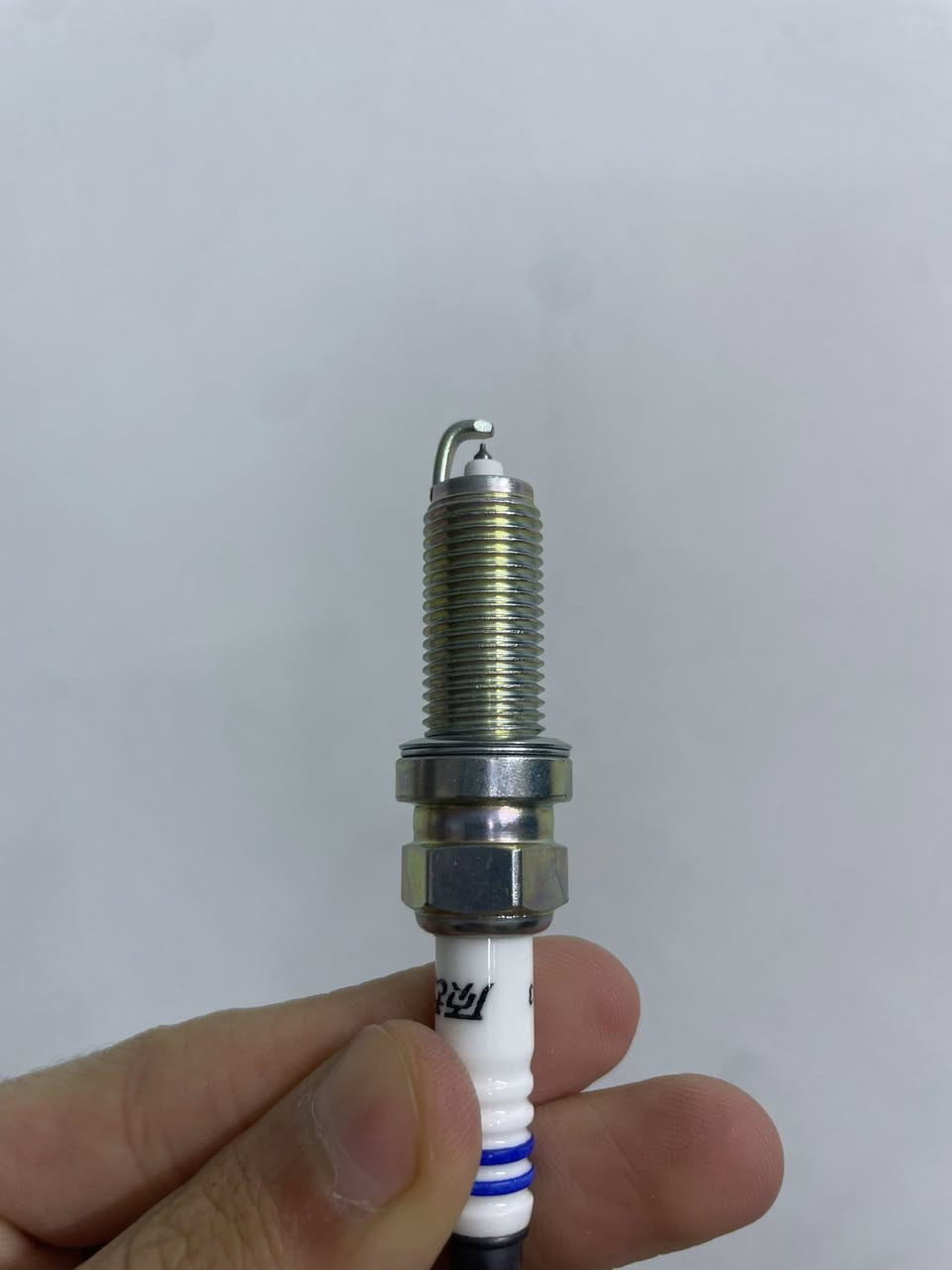 السلام عليكم يتوفر
- بلكات 

***********
