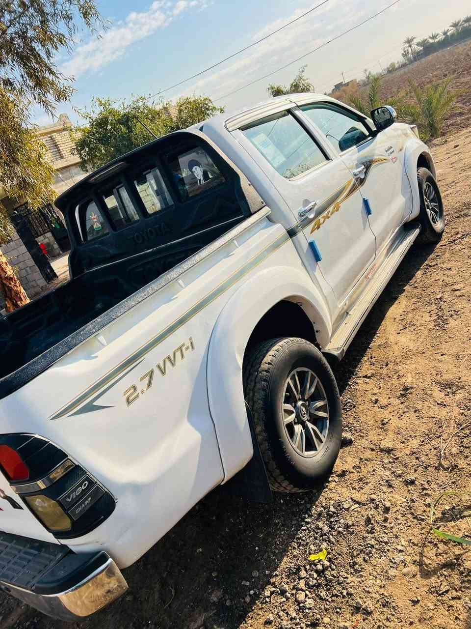 هايلوكس 2014 4x4 مكينه بانزين كير اكسن محرك كفاله تبريد 🥶 كير عادي تخم تاير رقم دهوك كليزي سنويه لل30تحويل مباشر مكان واسط الصويرة *********** السعر 165 (سياره واكعه عليه سقيفه فقط باقي كفاله)
