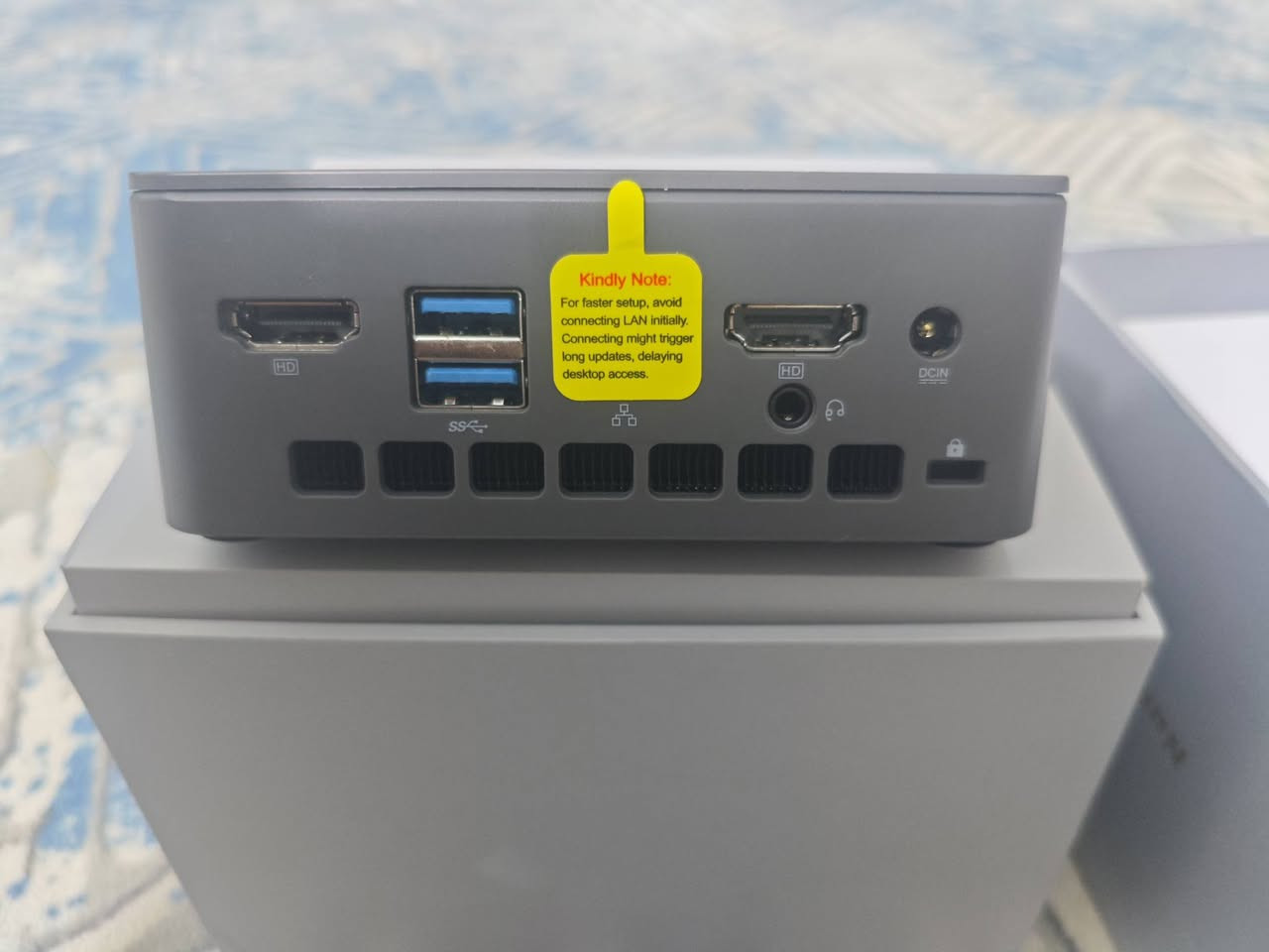 مني بيسي جديد غير مستخدم
mini pc 
المواصفات بالصور
للبيع او المراوس بـ ميني بيسي مواصفات اعلى
ما عندي توصيل
مكاني بغداد


**إذا كنت صاحب هذا الإعلان وتريد حذفه لأي سبب، رجاءا أرسل رسالة إلى الدعم الفني**
