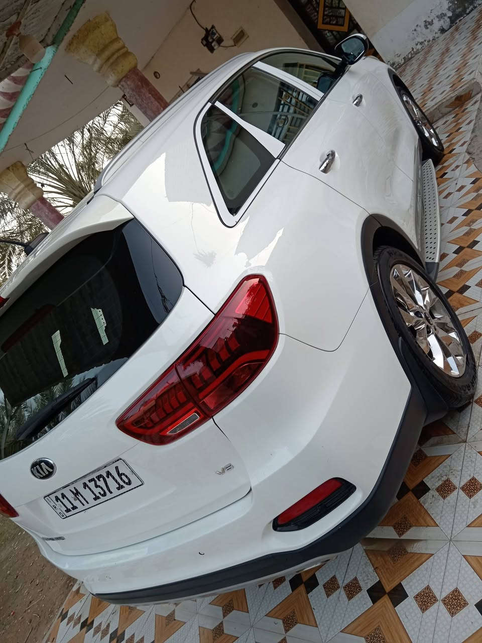 السلام عليكم للبيع كيا سورنتو 2019خليجي كفالة عامه فول مواصفات 6سلندر 7راكب 3قطع تبريد 2بصمه جنطة كهربائياته كشنات كهربائياته جلد لونين ويل 19 حساسات اماميه وخلفيه السعر270وبيه مجال بصيط العنوان كربلاء اطويريج رقم الهاتف ***********
