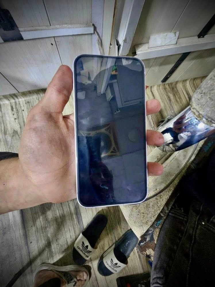 سلام عليكم
آيفون 14 بلاس للبيع
ذاكره 128
بطاريه 78
جهاز مامبدل شي
كله شغال فيس إيدي شغال 
فقط الكامره رقم 1 بيه هزه 
مكاني بغداد
سعره ب 550 وبي مجال
رقمي *********** وتساب
