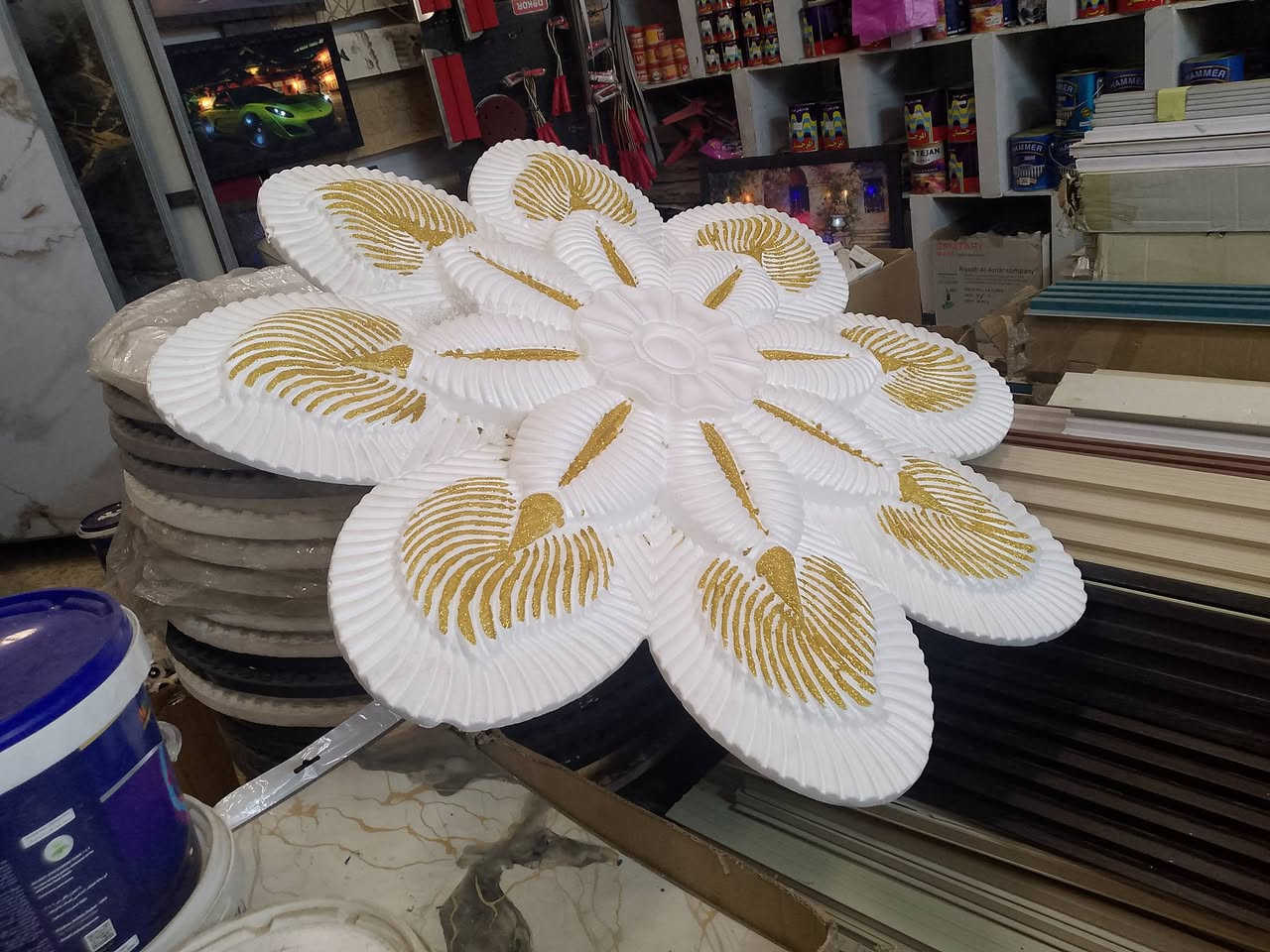 صباق ديكورات ورق جدران بديل الخشب بديل الرخام تصاميم حدائق الدرج يوجد كادر تصعيد المواد النشايه طابوك رمل كاشي المكان بغداد المعامل حي البتول التصال ***********
