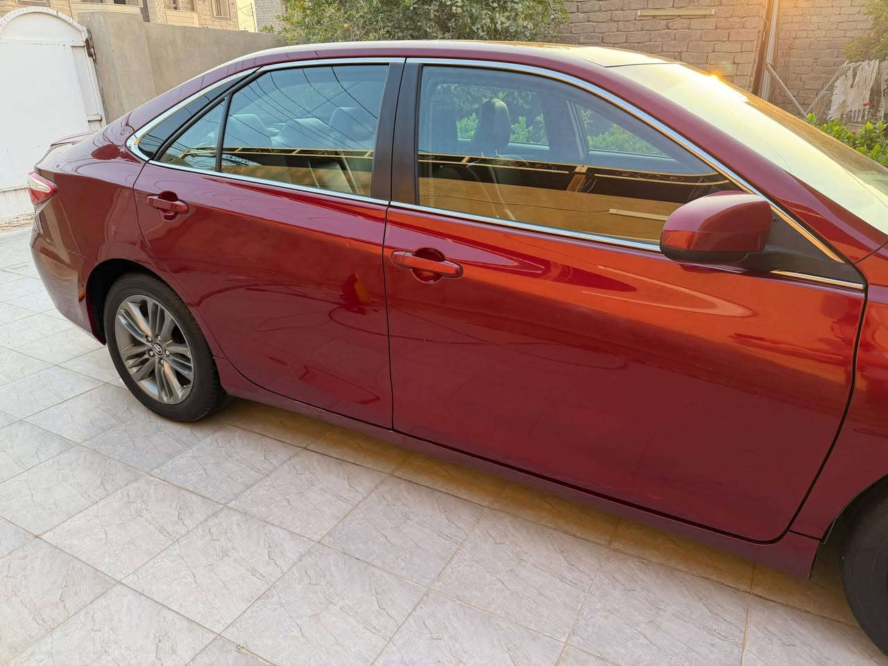 كامري 2017 se
السياره ضررها جمالغ وبنيد بدون دواخل بدون ايرباك وبيها بارد بالجاملغ الوره مشتغلي درجه اولة 
السياره فتحه والجام ينزل عالرمونت 
تخم تاير برجستون 
هوك سحب ب300$ 
مابيها نقص اي شي 
كلها على وضع الوكاله 
سستم صوت حيل واضح وحلو 
السعر 165 وبيها مجال حك الجيه 
*********** وتساب
*********** للاتصال
