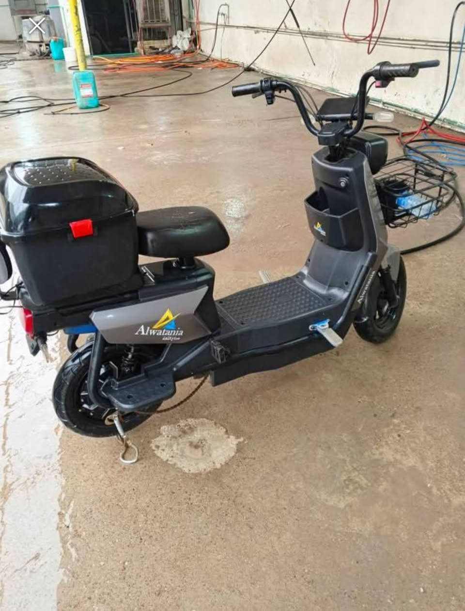 ماطور شحن الوطنية للبيع
نظيف كهربائيات كلها شغاله تايرات انظاف شرط بدون بنجر
صندوق دلفري باتريات تعبانه ويحتاج شاحنة سعرها 13الف 
السعر150وبي مجال
رقمي***********بي واتساب
