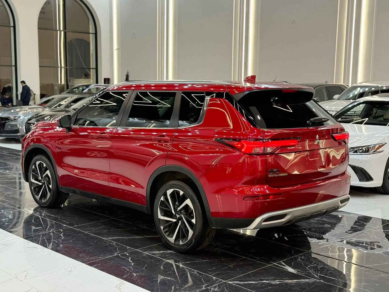 𝟐𝟎𝟐𝟑 𝐌𝐈𝐓𝐒𝐔𝐁𝐈𝐒𝐇𝐈 𝐎𝐔𝐓𝐋𝐀𝐍𝐃𝐄𝐑 𝐒-𝐀𝐖𝐂

ميتسوبيشي اوتلاندر (S-AWC) موديل : 2023

اللون : مميز

حجم المحرك : 2.5L ( 4,سلندر )

 بدون ضرر ✅ فقط باب كلير امريكا ✅ بدون ارباكات 100%
 
المواصفات : 𝐒-𝐀𝐖𝐂

فول فول مواصفات 1/1

فتحة سقف بانورما
دةبل اكسل (𝐀𝐖𝐃) 
7 راکب
 بصمة ابواب 
بصمة تشغيل 
تشغيل عن بعد
شاشة ايباد لمس
شحن وايرليس
‏‎كاميرة اكامي
كاميرة جانبي
كاميرة خلفي
هاند بريك بصمة
اوتو ستارات (𝐀𝐔𝐓𝐎 𝐒𝐓𝐀𝐑𝐓)
اوتو ستوب (𝐀𝐔𝐓𝐎  𝐒𝐓𝐎𝐏)
رادار امامي (تحديد مسار)
رادار جانبي  (نقاط عمياء)
رادار خلفي (التحذير من الاصطدام)
حساسات امامي
حساسات جانبي 
حساسات خلفي 
نظام (𝐎𝐅𝐅-𝐑𝐎𝐀𝐃)
نظام (𝐒𝐇𝐎𝐖)
نظام (𝐀𝐔𝐓𝐎)
نظام (𝐄𝐂𝐎)
نظام (𝐍𝐎𝐑𝐌𝐀𝐋)
نظام (𝐒𝐏𝐎𝐑𝐓)
كشنات كهربائي
كشنات هیتر
تحكمات استيرن 
استيرن هیتر
تبريد لمس 
تبريد مركزي 
صندوق شفط كهربائي 
لايتات (𝐋𝐄𝐃) عدسة زينون بيلادي 
بكلايتات (𝐋𝐄𝐃) ليد بيلادي
ويل كروم 

بعد هواية مواصفات…

‏‎تفاصيل اكثر الاتصال علی ارقام التاليه  

‏ WhatsApp ☎️***********

‏ WhatsApp ☎️***********

‏‎عنوان📍اربيل فرع ناقلات

معرض كاليفورنيا كارسCALIFORNIA Cars
