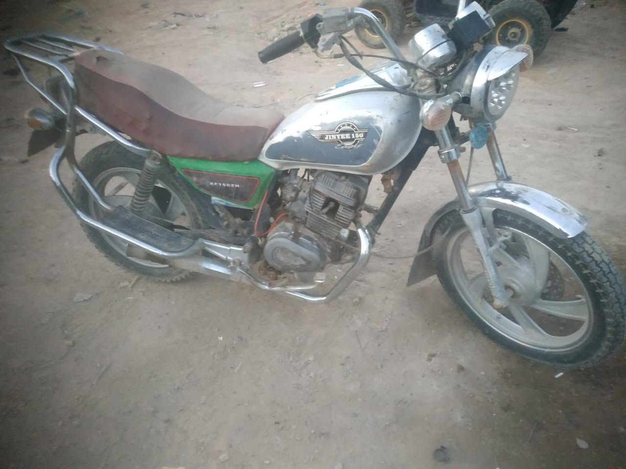 جونده للبيع سنويه ورقم السعر 250 المكان حله جسر الهنود مكلف بالنشر شراي يتصل عالرقم ***********
