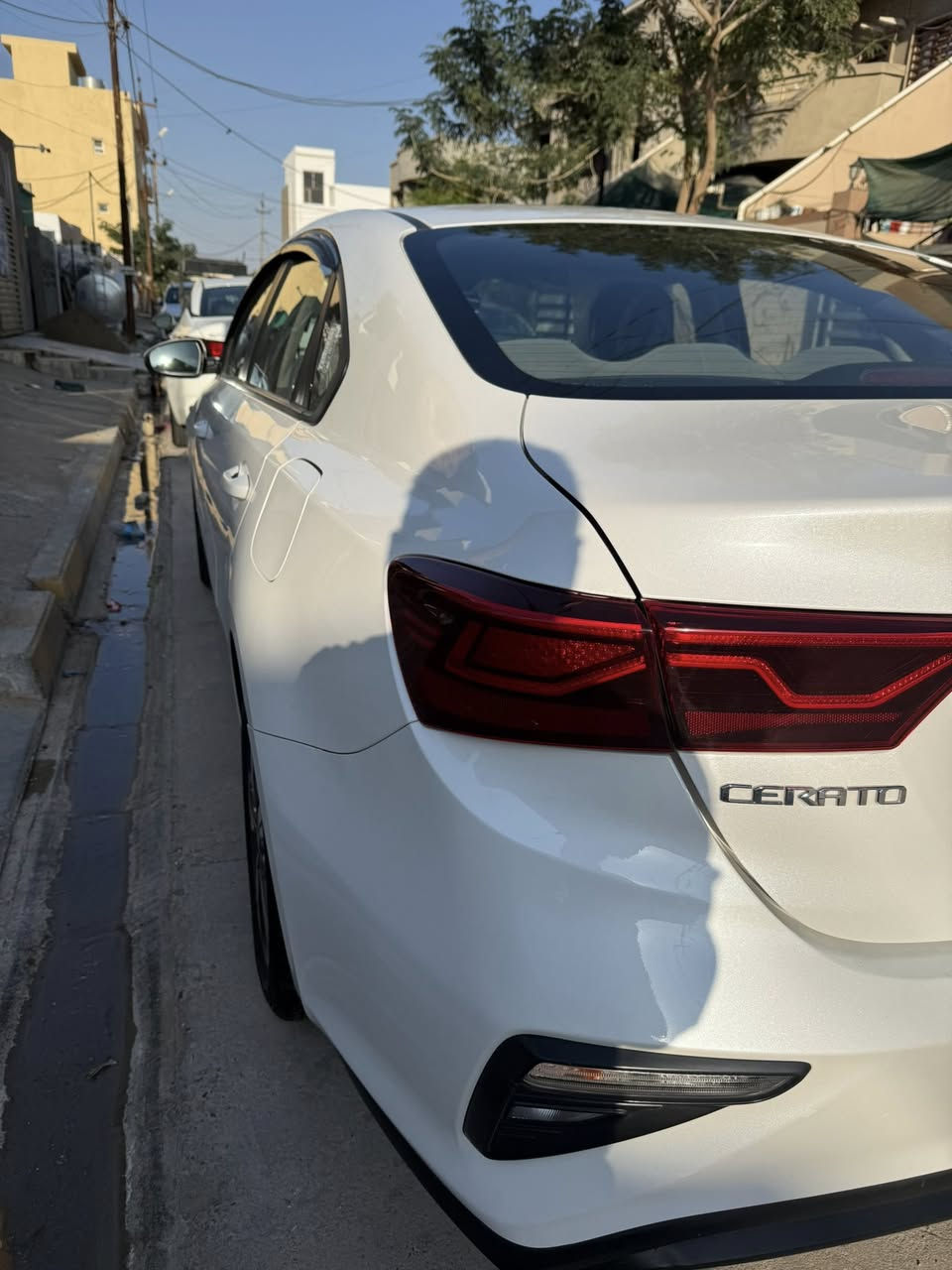 سلام عليكم من رخصة الادمن 
كيا سيراتو موديل ٢٠١٩ للبيع محرك ١٦ دوش بدون قطره صبغ مواصفات ويل كروم مرايا شفط كير محرك تبريد كهربائيات كلها شرط السياره باسمي ماشي ٩٥ الف قابل للزياده السعر ١٦٠ الشراي يتصل ***********
