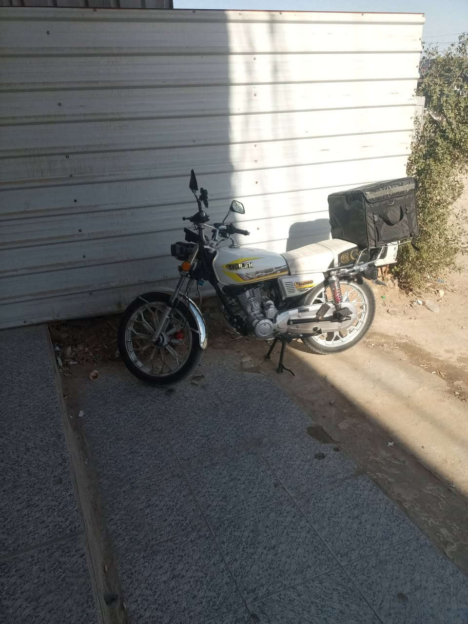 السلام عليكم دراجه سونيك موديل 24 الدراجه جديده مامشغل بيهه أوراق كارتونيه ومنفيس بيهه تشغيل بعد بصمه سويج مكاني بغداد جسر الفرنسي ب725وبيهه مجال ***********
