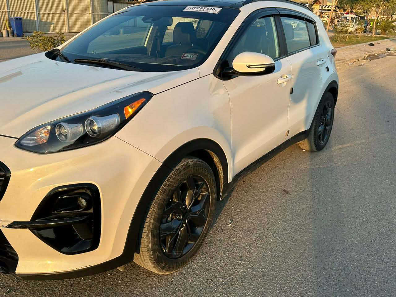 سبورتج 2022 وارد أمريكي بلاك ويل وترايش وكتابه اسود رقم بغداد .حادثه موضح بالصور فقط جاملغ امامي يمنه مبدل نفس اللون اصلي بلادي . بدون ايرباك. مكينه 2400. بنوراما. كرسي كهرباء. جلد. رادارات وتحديد مسار. اشاره بالمري ومري شفط. شاشه ابل كار بلي لمس بلاديه. اريل نفكيتر. كامره خلفيه وحساس . فول تحكم استيرن .تبريد قطعتين. السياره نظيفه وجاهزه من كل النواحي. السعر 20 وبي مجال للاستفسار 
***********
