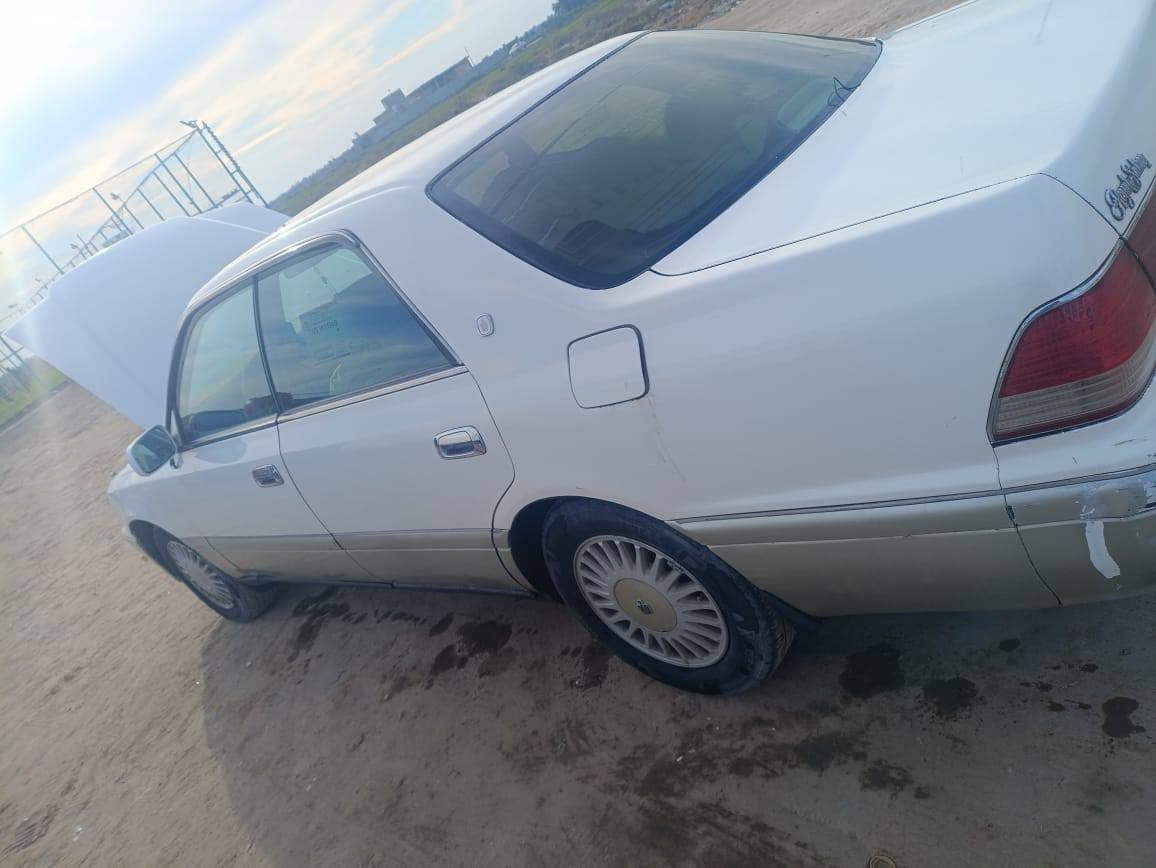 السلام عليكم ورحمة الله
للبيع راس الثور   موديل 1996 رقم بصره انكليزي سنويه جديده  تحويل مباشر گير ومكينه 2500 ديلكو جدد السياره كفاله عامه من الكصه ونقل جثه ولعيب شرعي ولصوليات سياره جاهزه مجهزه من حداديه تخم تاير كهربائيات جاهزه مجهزه مانقصها شي عنوان السيارة ناصريه  السعر 103 وبيها مجال للشراي
للاتصال‏‪0780 424 9328‬‏
