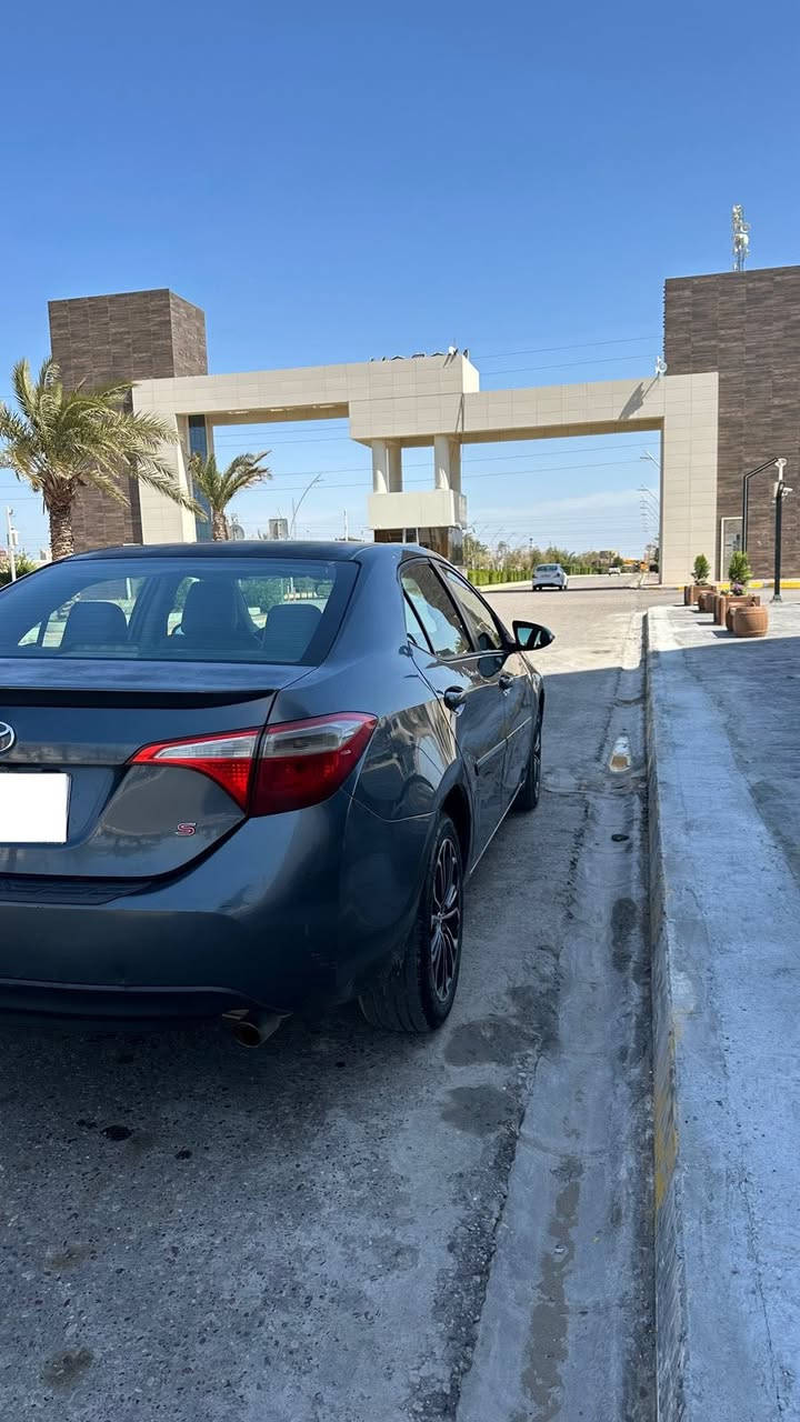 سلام عليكم  مكلف بل نشر 
كورلا 2014 رقم بغداد باسمي  فول ما عدا بصمه  وارد امريكي ضررها بنيد بدون دواخل   رقم الشاصي يمك بل منشور  راديها ب 128  لل استفسار الاتصال ع ***********
