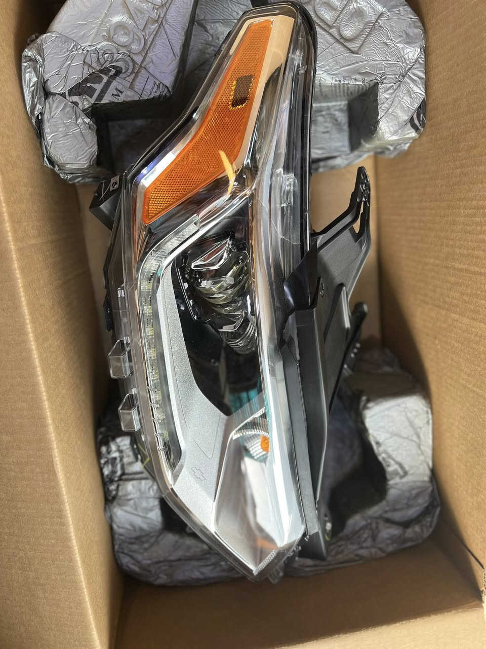 متوفر لآيت اترافرس جديد اصلي وكاله 

موديل 21/18 

بغداد ساحه الطيران شارع إلجام 

متوفر توصيل جميع المحافظات 

***********
