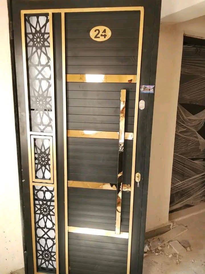 بسم الله الرحمن الرحيم

عروض عروض عروض 🔥🔥  
شركة الحمزاوي للحدادة - 6 أكتوبر 🛠️

أبواب مصفحة | بوابات كريتال | سلالم فورج وليزر ✨  
شبابيك + كريتال + دهان إلكتروستاتيك ضد الصدأ 💪

عروض بعد العيد مستمرة 🎉  
خصم خاص على التفصيل والتركيب ⚡

ابعتلنا تصميمك واتساب وخذ السعر فوراً 📲  
📞 01155164447  
📞 01065523532  

الحمزاوي ستة اكتوبر - شغل معلمين وبس ✅


**إذا كنت صاحب هذا الإعلان وتريد حذفه لأي سبب، رجاءا أرسل رسالة إلى الدعم الفني**
