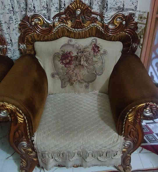 ديوان تزكام 5 أمتار وتخم ملكي للبيع السعر 400 الف ديوانية حي المتقاعدين 
***********
