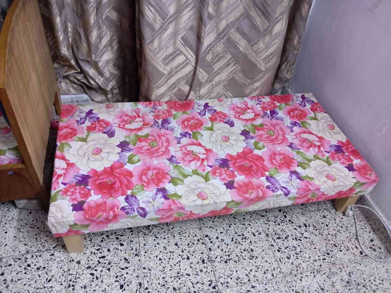 سلام عليكم جرابي عدد 2مال اطفال بدون كسر وا ضرر تفصال ثكيلات سعر 125وبيهن مجال بغداد الغزاليه ***********
