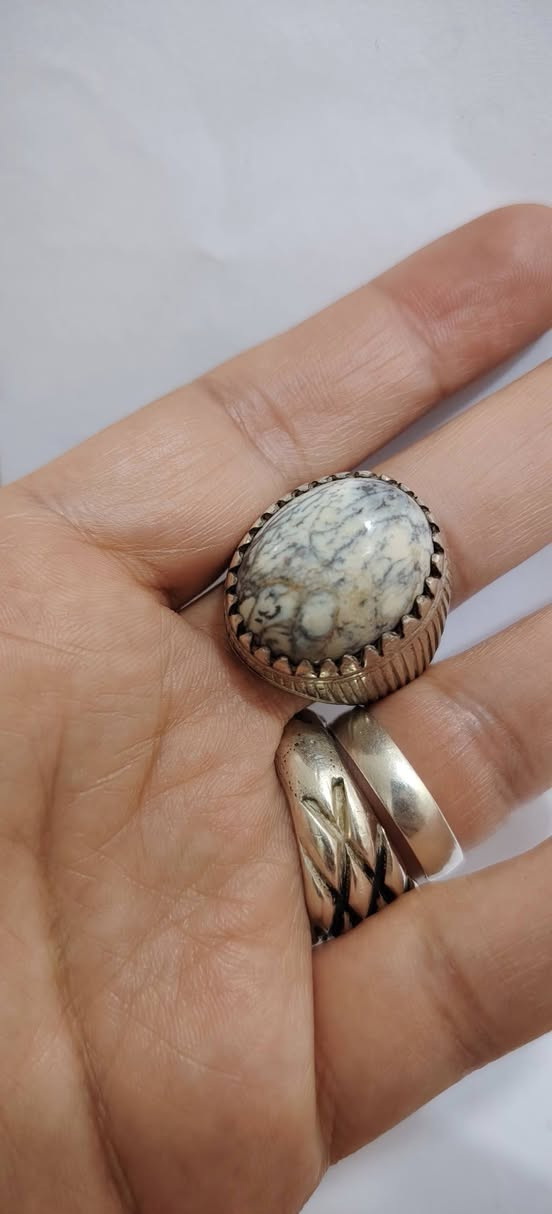 داودي قديم قياس الخاتم ٢٤ يوجد توصيل. ونعيد النشر بعد الرجوع


**إذا كنت صاحب هذا الإعلان وتريد حذفه لأي سبب، رجاءا أرسل رسالة إلى الدعم الفني**