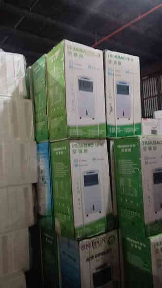 تم وصول حاوية مبردات 
متوفر قياسين
 7 لتر 
20 لتر 
تحتوي على ريموت تحكم 
تحكم بالدوران 
واتربم 
سربس 
اطارات عدد 4 
سعر مناسب جداً 
العنوان 
بصره تنومه 
*********** عبدالله واتساب 
*********** عبدالله واتساب
